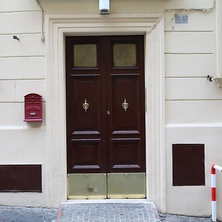 Gianicolo'S Hill Suite Apartment Рим Экстерьер фото