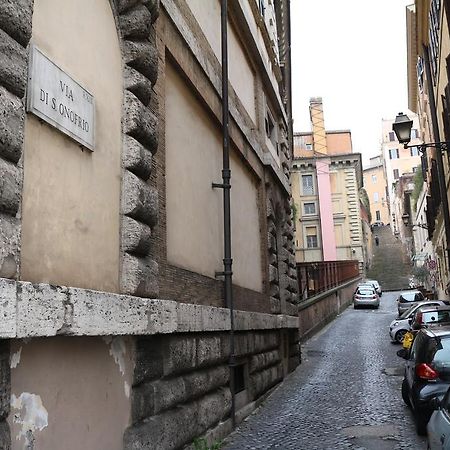 Gianicolo'S Hill Suite Apartment Рим Экстерьер фото